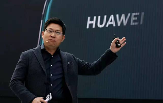 華為Mate50或4月底發(fā)布，規(guī)格被曝光，價(jià)格成最大懸念