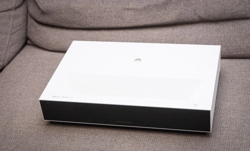 相比海信激光電視絲毫不落下風，峰米激光電視是如何做到的？